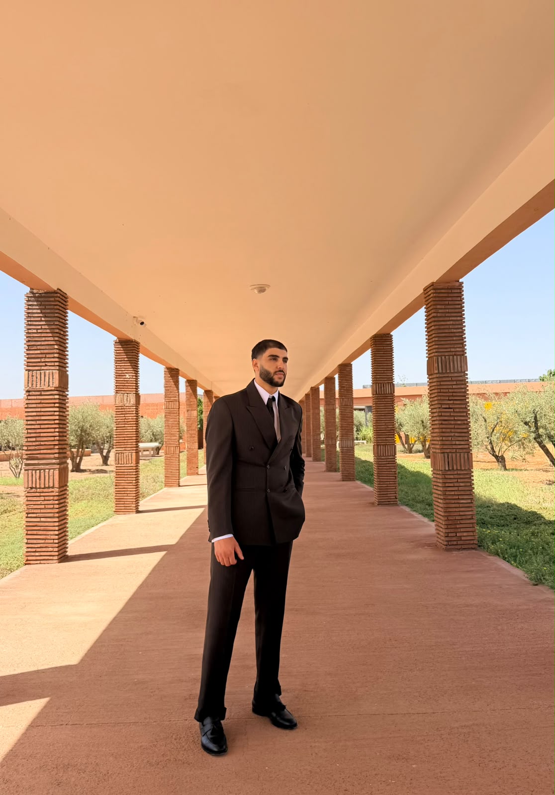 Double-Breasted Suit 01